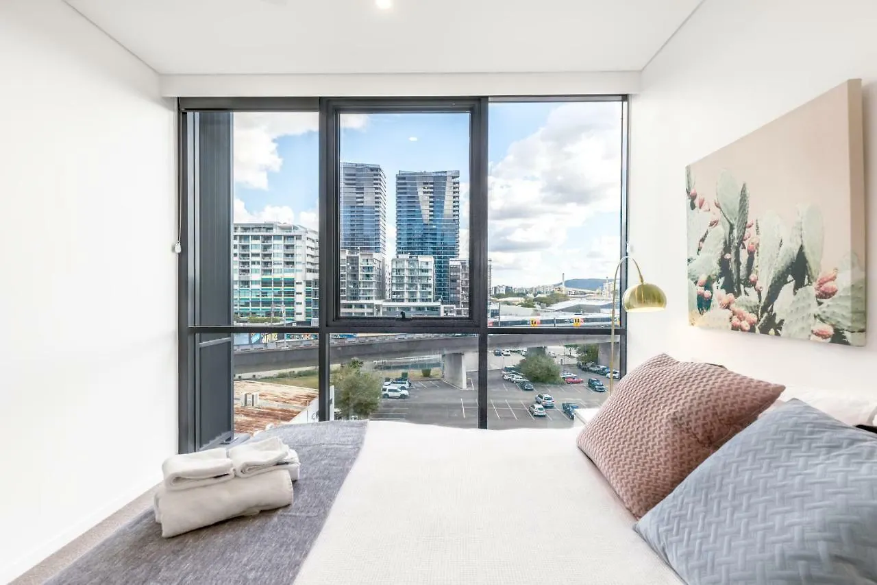 South Bank Beautiful River View Tower Brisbane