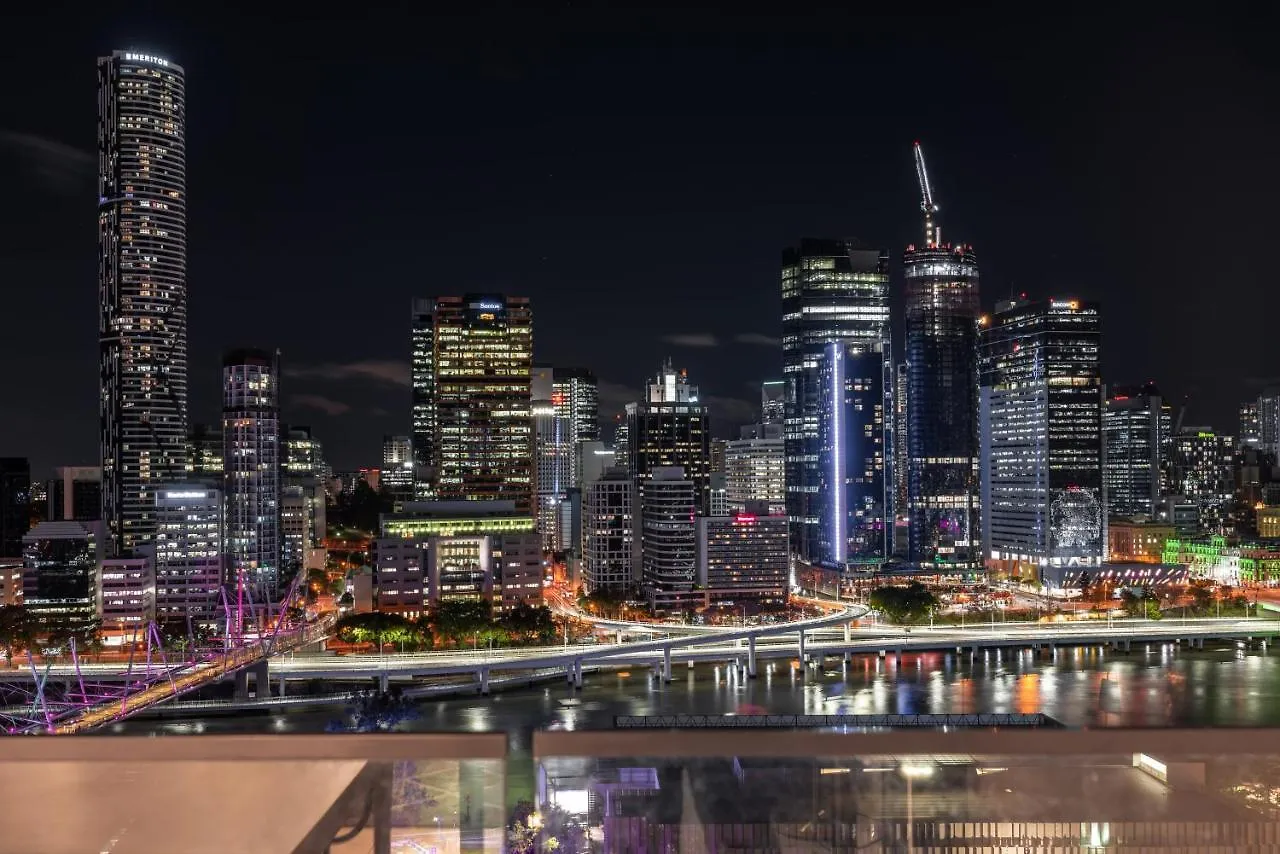 South Bank Beautiful River View Tower Brisbane Apartment