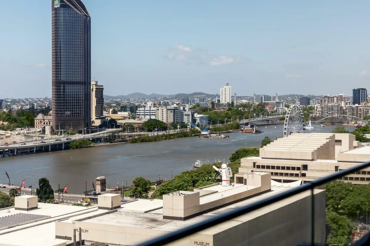 Апартаменты South Bank Beautiful River View Tower Брисбен