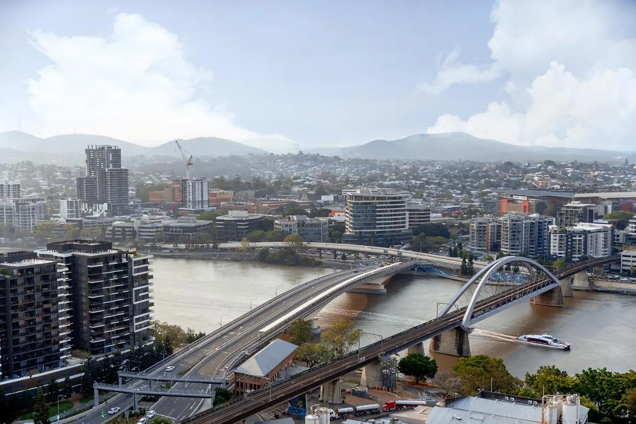 South Bank Beautiful River View Tower Брисбен Апартаменты